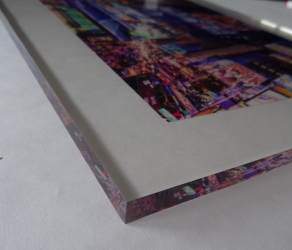 Acrylic Thickness 3/8" Image shows 3/8" thickness of acrylic print.