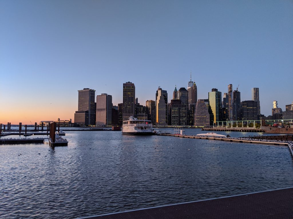 new york city at sunset to emphasize beauty of golden hour photos