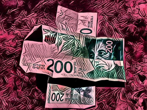 600_bigacrylic_money